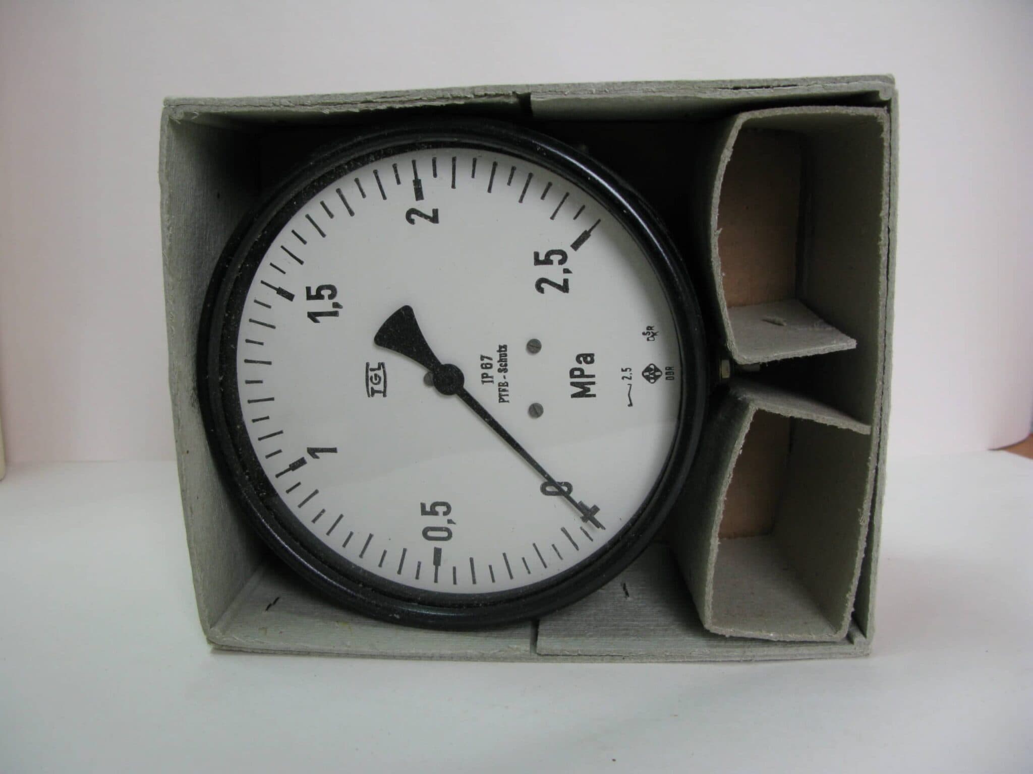 Манометр 2,5 MPa